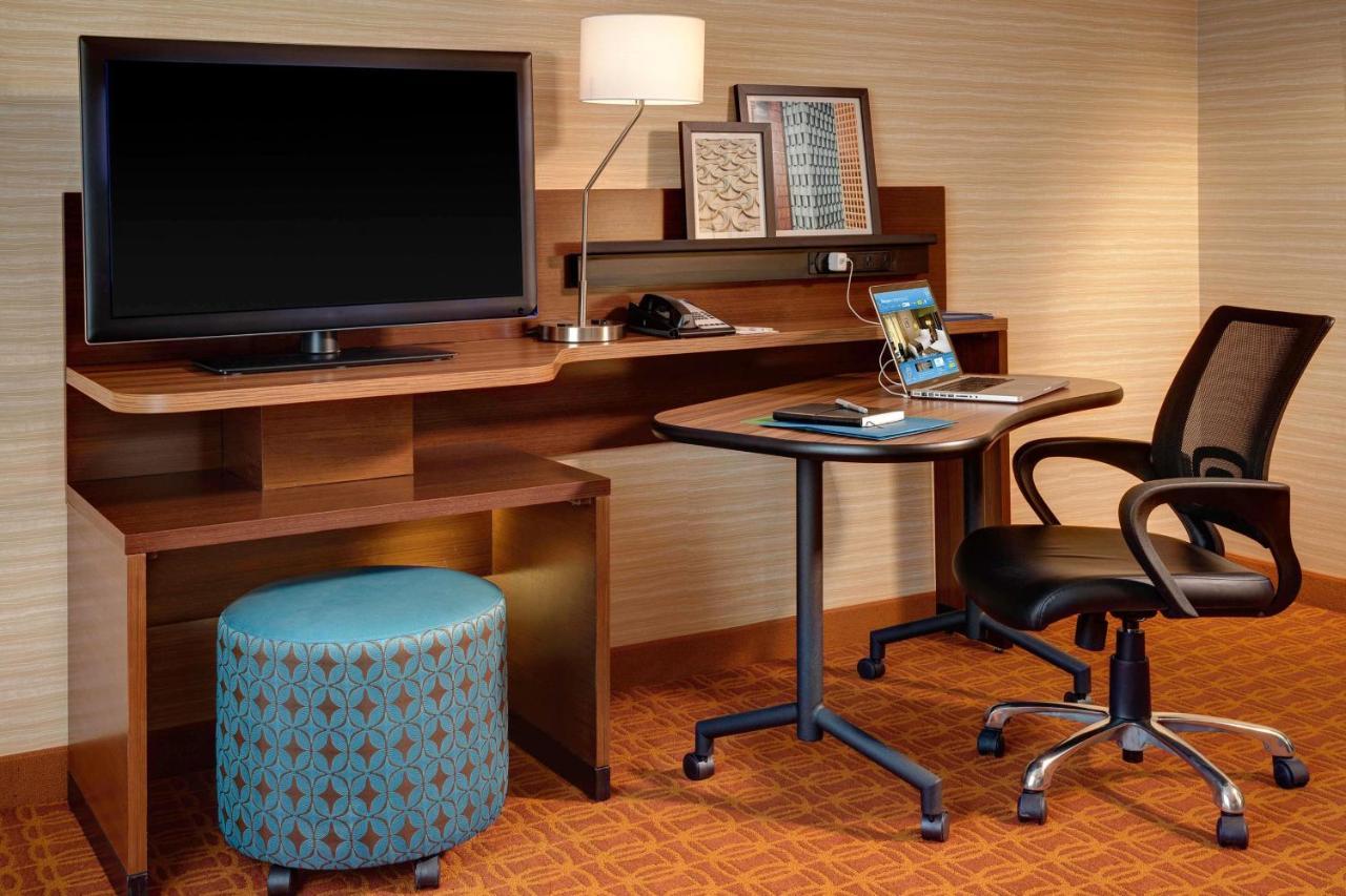 Fairfield Inn & Suites Lincoln Crete Bagian luar foto